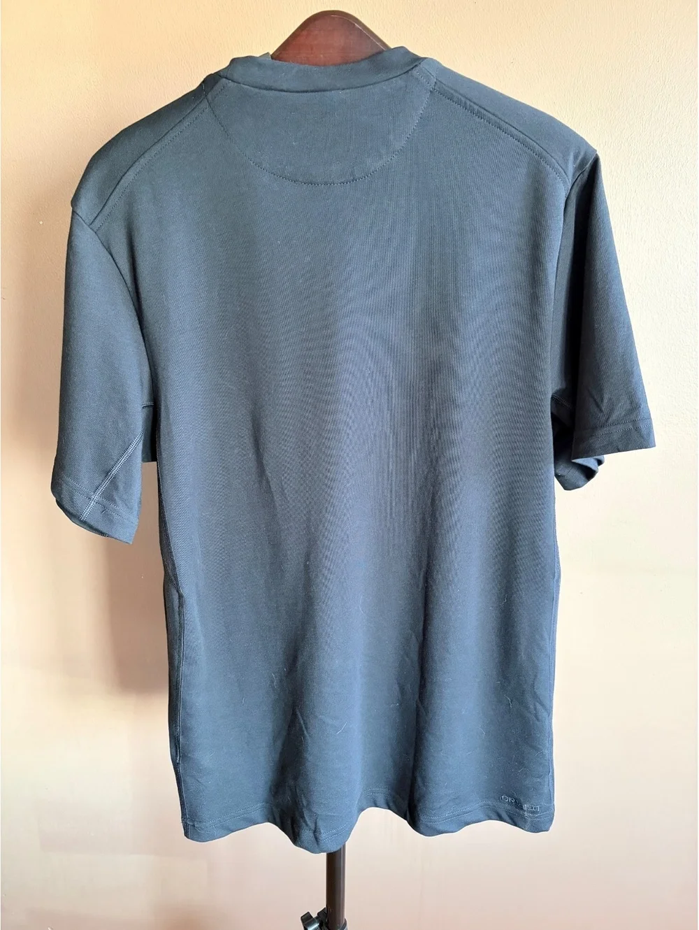 Nike Dri-FIT Mens Small Black Short Sleeve Athletic Training T Shirt Swoosh